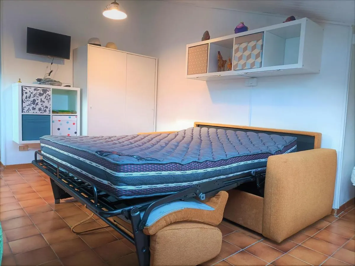 Mansard Apart Alba - Sea 5 Terre-Trekking-Excursions-Relax San Terenzo Italy