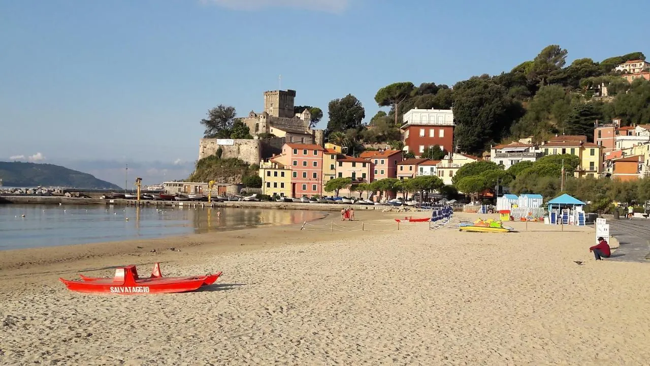 Mansard Apart Alba - Sea 5 Terre-Trekking-Excursions-Relax San Terenzo 0*,  Italy