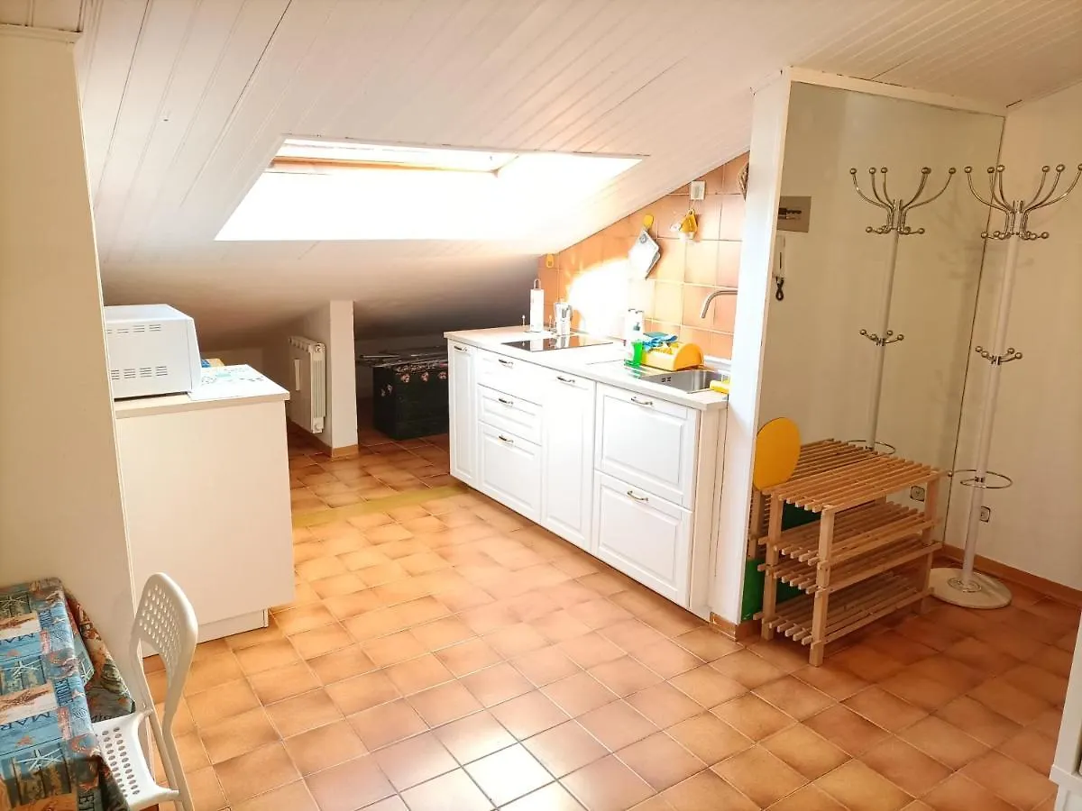 Apartment Mansard Apart Alba - Sea 5 Terre-Trekking-Excursions-Relax San Terenzo Italy