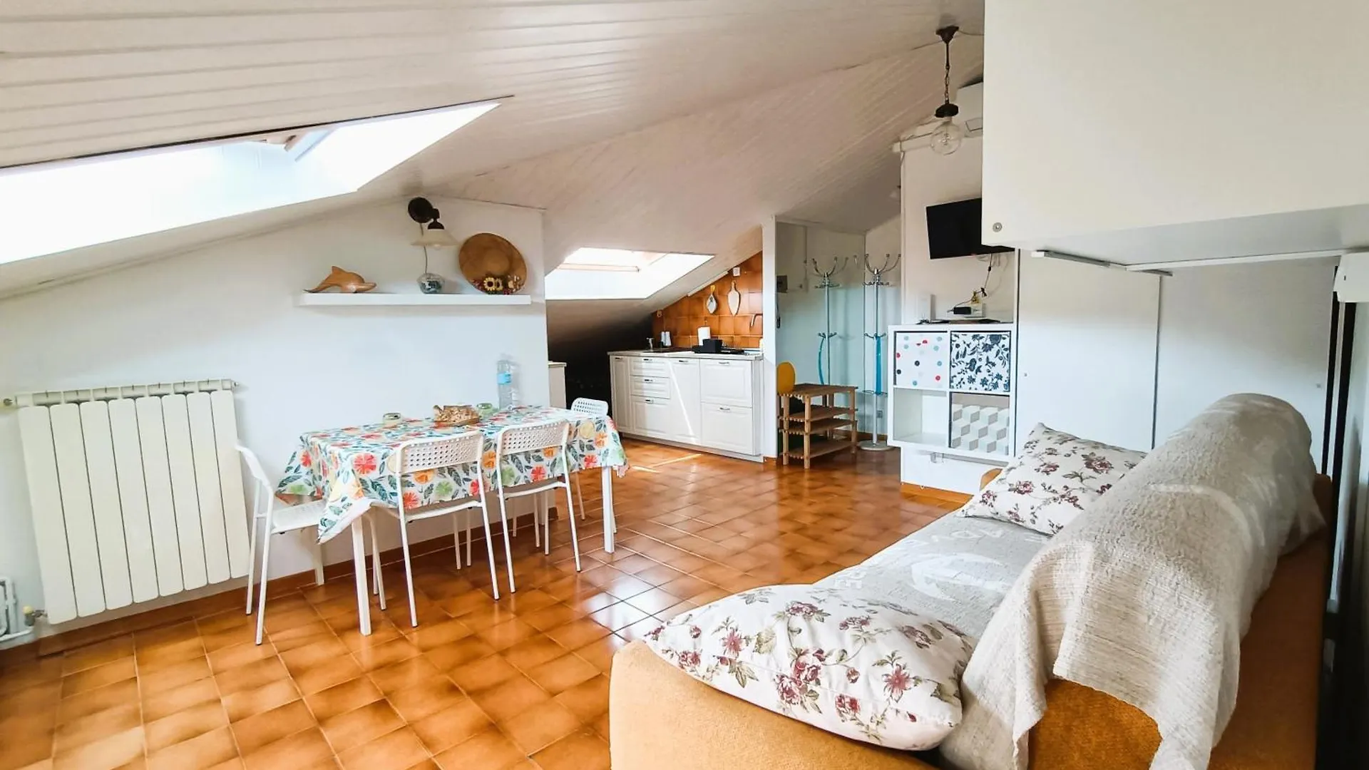 Mansard Apart Alba - Sea 5 Terre-Trekking-Excursions-Relax San Terenzo Appartement