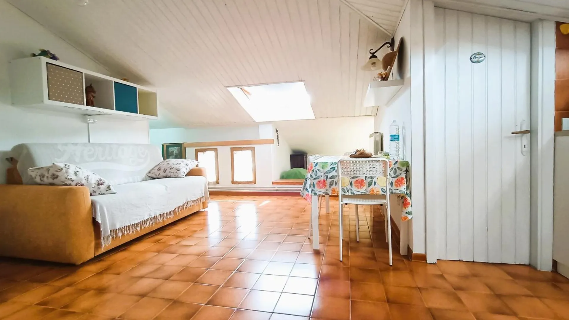 Mansard Apart Alba - Sea 5 Terre-Trekking-Excursions-Relax San Terenzo 0*,  Italie